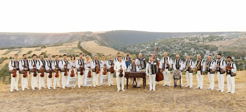 Orchestra „Frații Advahov”