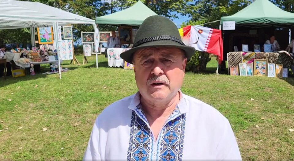 Lansarea evenimentului „Basarabia salută Bucovina” a avut loc la Muzeul Satului, în prezența vicepreședintelui CJ Niculai Barbă Lansarea evenimentului „Basarabia salută Bucovina” a avut loc la Muzeul Satului, în prezența vicepreședintelui CJ Niculai Barbă