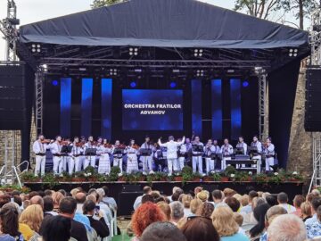 Mii de spectatori au urmărit concertul extraordinar ce a avut loc în șanțul de apărare al Cetății Suceava