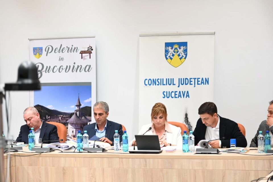 Semnarea contractului de realizare a celui mai mare cămin studențesc din România, cu firma Simion Tehnoconstruct, a avut loc la Palatul Administrativ, în Sala Unirii