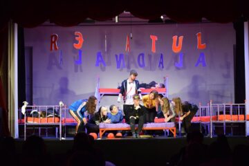 Trupă de teatru din Rădăuți