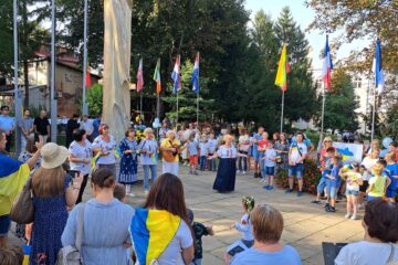 Refugiații ucraineni de la Suceava au marcat Ziua Independenței Ucrainei