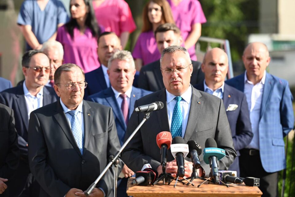 Centrul de radioterapie din incinta Spitalului de Urgență Suceava a fost vizitat miercuri de premierul Nicolae Ciucă