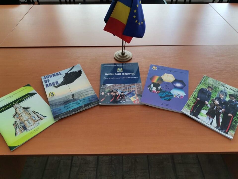 Revistele premiate. „Mușatinii” este prima din dreapta