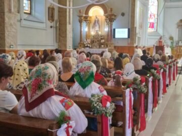 Sărbătoarea Roadelor - Dożynki, ediția a XVII-a, la Solonețu Nou, a reunit sute de participanți din țară și din străinătate