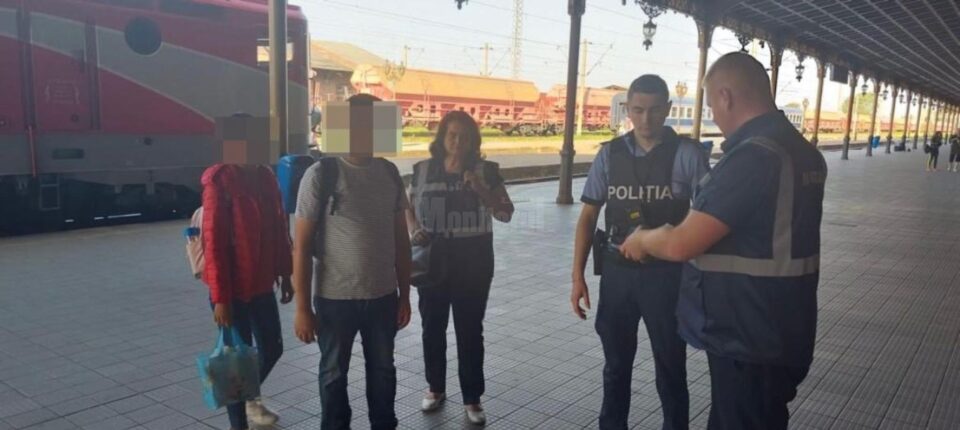Doi cetățeni nepalezi care stăteau ilegal în România, depistați de polițiștii de Imigrări din Suceava Doi cetățeni nepalezi care stăteau ilegal în România, depistați de polițiștii de Imigrări din Suceava