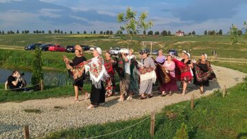 „Comoara” dezgropată din pivnițele uitării de primul cor al lipovenilor din Mitocu Dragomirnei, „Sakalinskie Biserî”