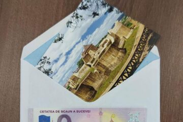 Bancnota Suvenir de 0 Euro, ce promovează Cetatea de Scaun a Sucevei, lansată de Muzeul Național al Bucovinei