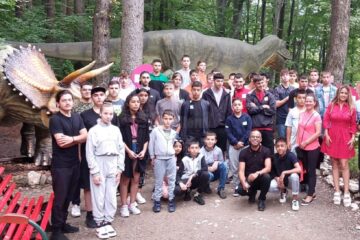 Excursie gratuită pentru 50 de copii și tineri din centre de plasament și din familii nevoiașe