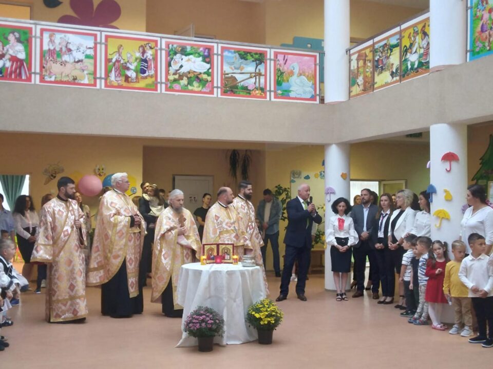 Școala Gimnazială și Grădinița cu Program Prelungit „Sf. Ioan cel Nou de la Suceava” și-au deschis porțile