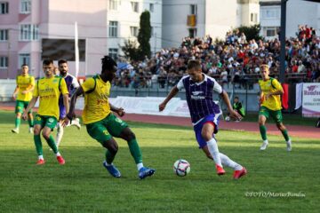 La trei zile distanță de duelul direct din Cupa României, Foresta și Șomuz au programate meciuri în campionat. Foto Marius Bunduc
