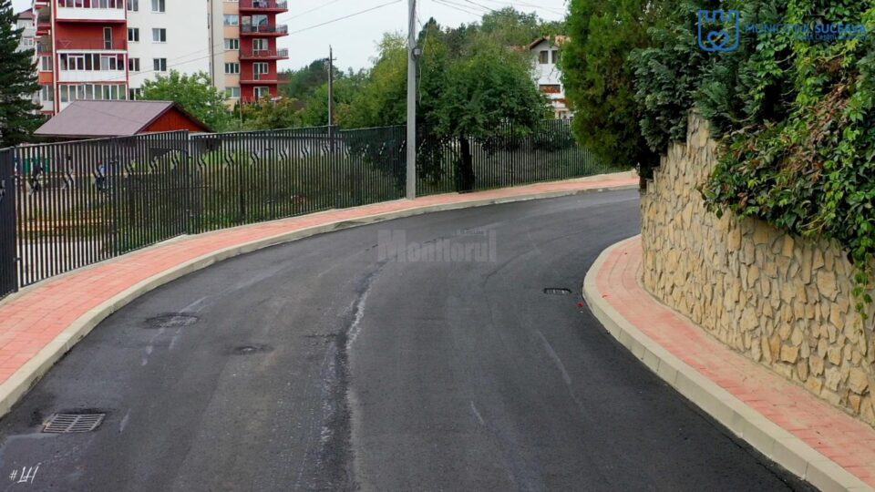 Strada Narciselor, refăcută inclusiv cu trotuar de acces către Liceul Filadelfia 4