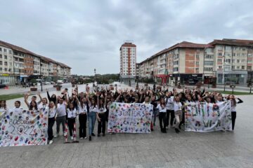 Școala de vară „Juniors of CNME”, la Colegiul „Mihai Eminescu”