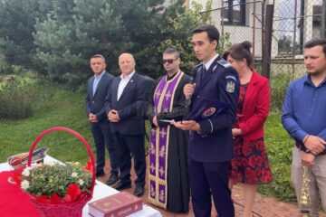 Politistii spun ca vor incerca sa monitorizeze cat mai atent unitatile de invatament
