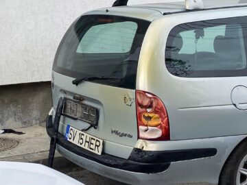 Una dintre mașinile avariate Foto RADIO DORNA