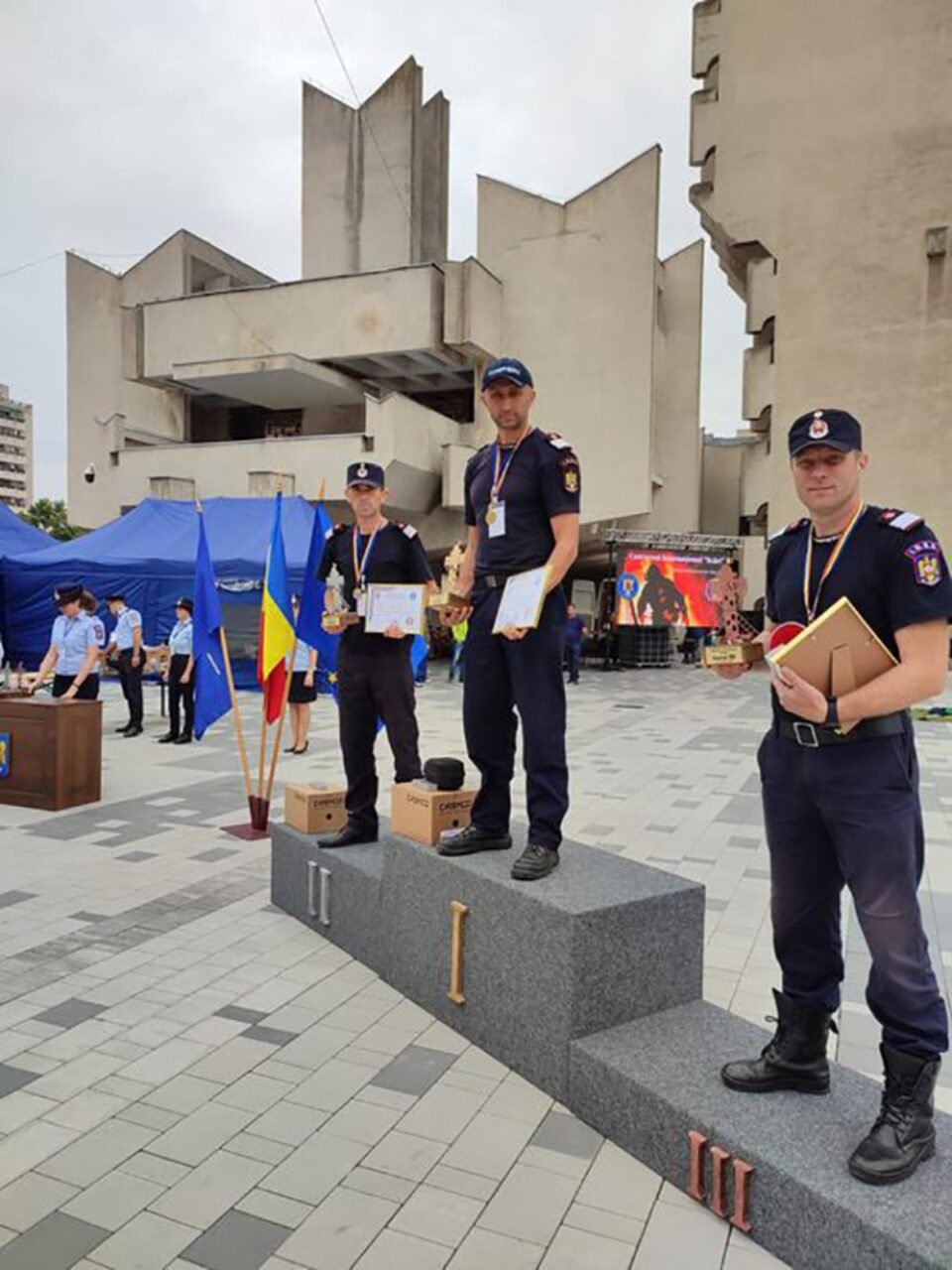 Ovidiu Nechita, din cadrul Detașamentului Câmpulung Moldovenesc, s-a clasat pe locul al II-lea la concursul internațional “Scări” Ovidiu Nechita, din cadrul Detașamentului Câmpulung Moldovenesc, s-a clasat pe locul al II-lea la concursul internațional “Scări”