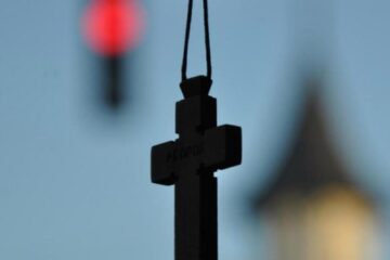 Religia, o constantă între variabilele postmodernității