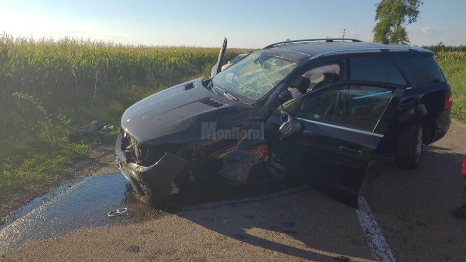 Autoturismul implicat în accidentul dintre Salcea și Verești