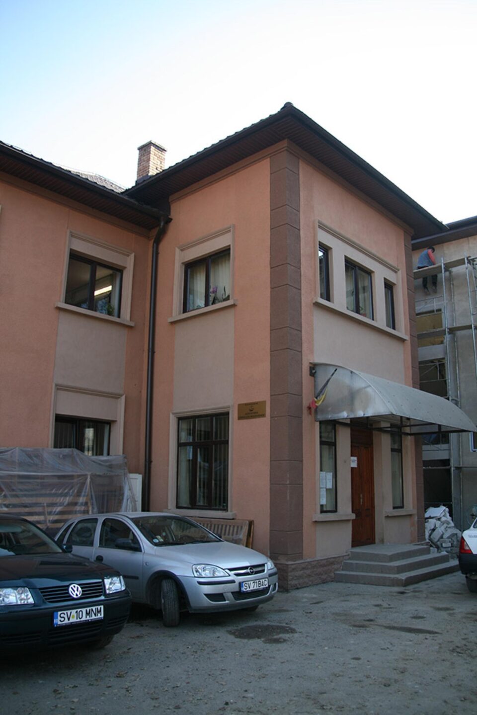 Judecătoria Câmpulung Moldovenesc a emis mandat de arestare preventivă pentru 30 de zile, măsură contestată de inculpat