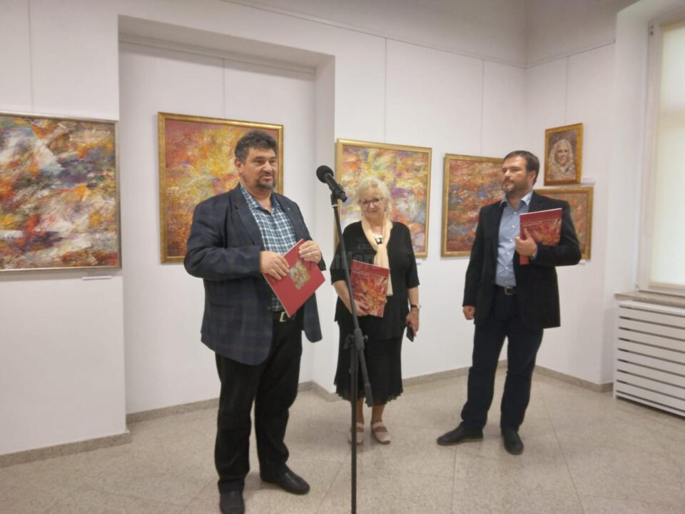 Vernisajul expoziției de pictură „Aripi de lumină”, semnată de pictorița Margareta Catrinu, la Muzeul de Istorie