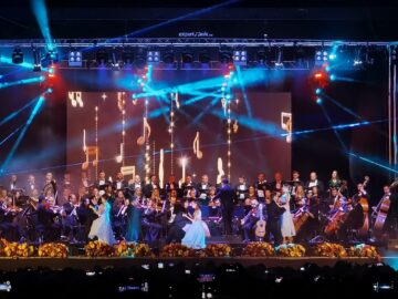 „Simfonii de toamnă”, ediția a IX-a, un eveniment exploziv, o seară memorabilă de muzică, dans, lumini, în compania a peste 120 de artiști din Republica Moldova