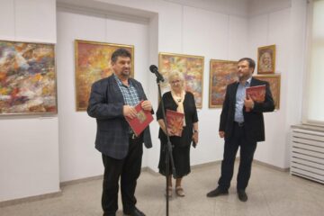 Vernisajul expoziției de pictură „Aripi de lumină”, semnată de pictorița Margareta Catrinu, la Muzeul de Istorie