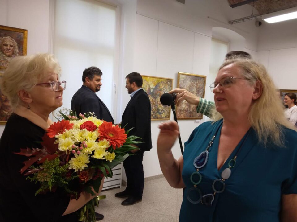 Vernisajul expoziției de pictură „Aripi de lumină”, semnată de pictorița Margareta Catrinu, la Muzeul de Istorie