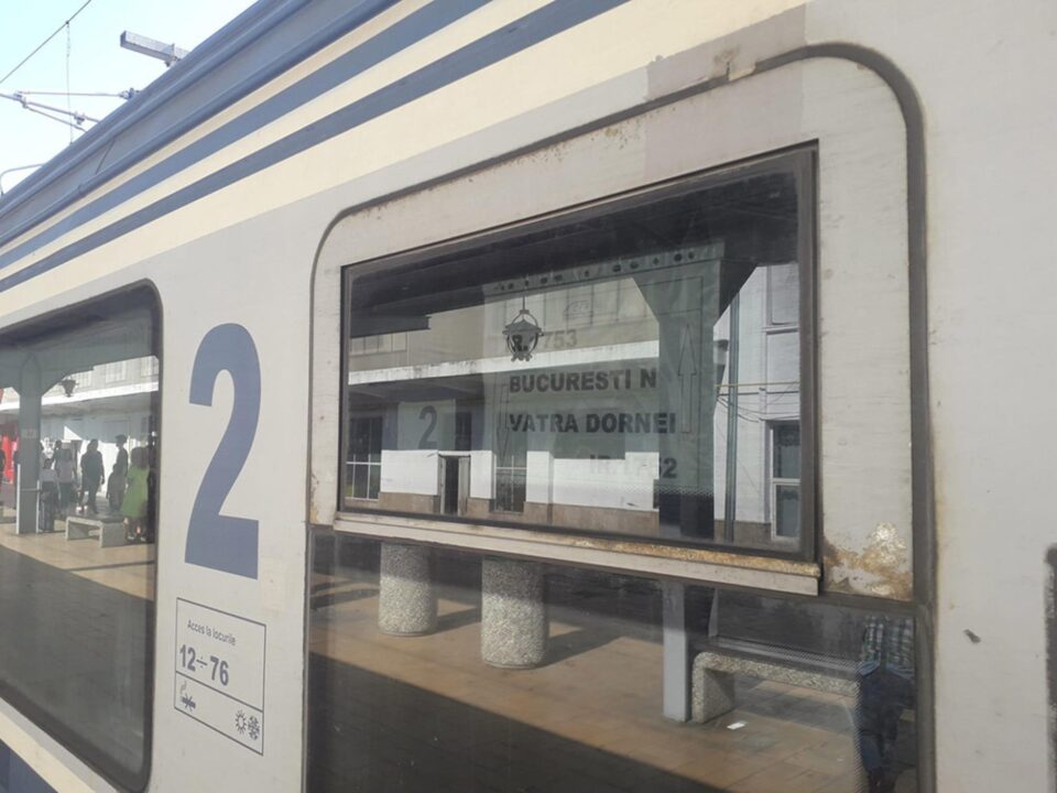 Întârzierile trenurilor s-au transformat într-o normalitate pentru cei de la CFR