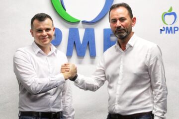 Marian Andronache alături de noul lider al tinerilor din PMP Suceava, Robert Vasile Ciocan