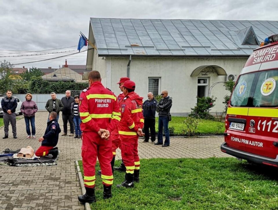 Intervenție SMURD la Centrul pentru Refugiați din Rădăuți