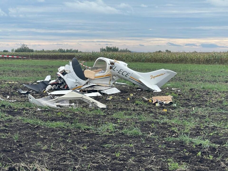Avionul prăbușit