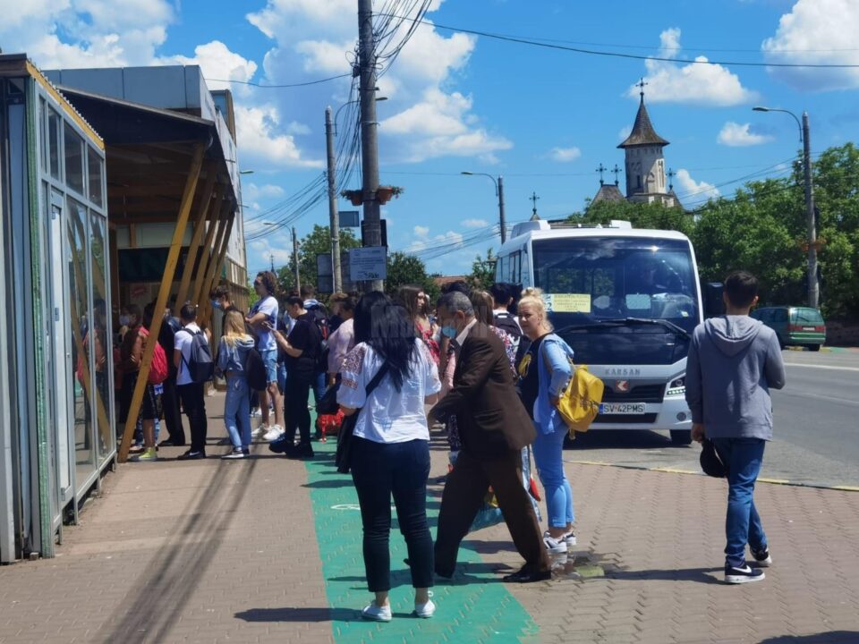 Abonamentele gratuite pentru elevi sunt eliberate acum pe toată durata anului