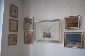 Expoziția „Tiberiu Moruz – Retrospectivă”, în foaierul Muzeului de Istorie din municipiul Suceava