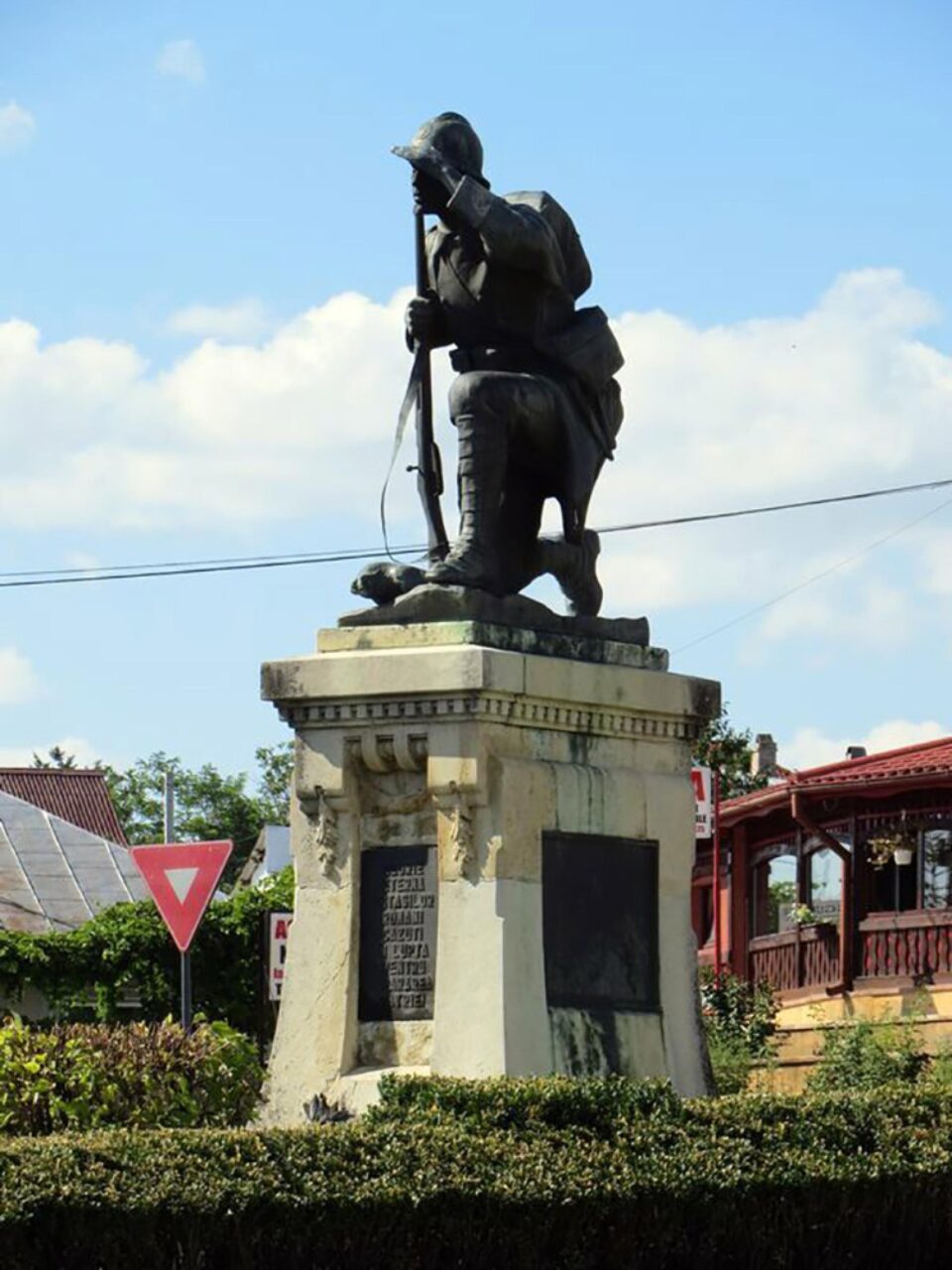 Statuia eroilor Regimentului 2 Grăniceri