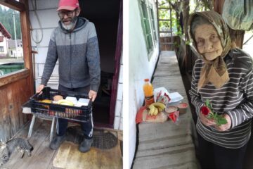 „Bunicii de împrumut” din Câmpulung Moldovenesc, ajutați cu hrană și medicamente de Asociația „Licuricii fericiți”