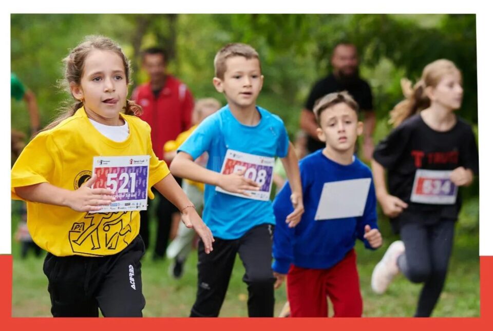 Maratonul Cetății Suceava, ediția a IV-a, organizat de Salvați Copiii - Filiala Suceava Maratonul Cetății Suceava, ediția a IV-a, organizat de Salvați Copiii - Filiala Suceava