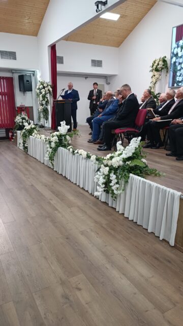 Primarul Ion Lungu a oferit din partea Primăriei Suceava o diplomă de excelență Comunității Penticostale