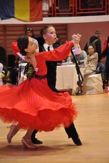 Sportivi suceveni de la „Bucovina Dance Studio”, premiați la „Cupa Sătmarului”