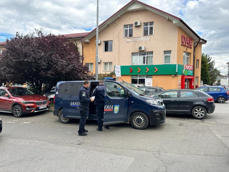 Furtul a fost constatat la fața locului de echipajul de jandarmi