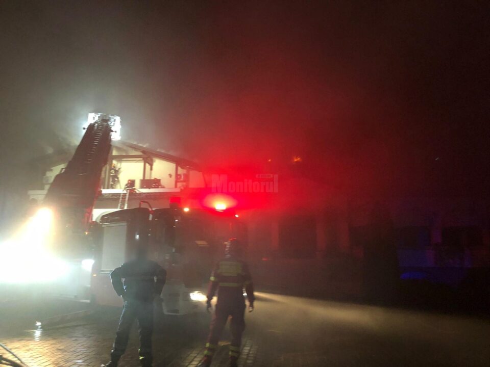 Incendiu la sala de evenimente a pensiunii Curtea Bizantină, din Șcheia