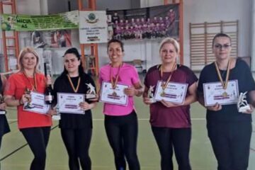 „Turneul mămicilor” la tenis de câmp