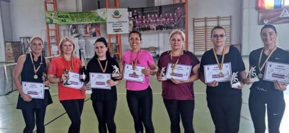 „Turneul mămicilor” la tenis de câmp