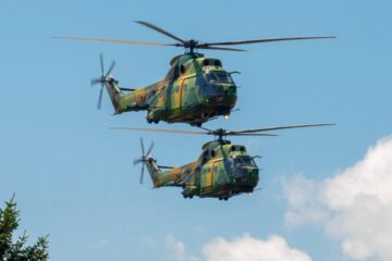 Zbor de antrenament al elicopterelor Bazei 95 Aeriene Bacău, deasupra municipiului Fălticeni