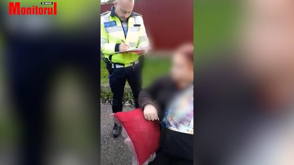 Șofer lăsat fără plăcuțe de înmatriculare pentru că transporta la școală doi copii, din care unul cu dizabilități Șofer lăsat fără plăcuțe de înmatriculare pentru că transporta la școală doi copii, din care unul cu dizabilități