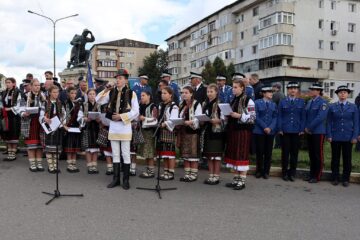 Manifestări dedicate împlinirii a 100 de ani de la dezvelirea monumentului "Grănicerul", ridicat în memoria eroilor Regimentului 2 Grăniceri