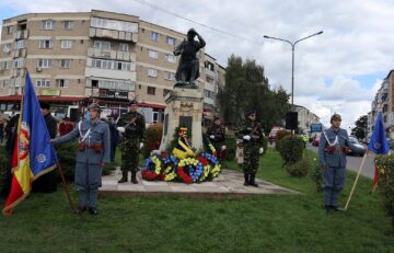 Manifestări dedicate împlinirii a 100 de ani de la dezvelirea monumentului "Grănicerul", ridicat în memoria eroilor Regimentului 2 Grăniceri