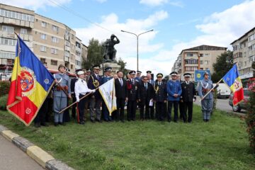 Manifestări dedicate împlinirii a 100 de ani de la dezvelirea monumentului "Grănicerul", ridicat în memoria eroilor Regimentului 2 Grăniceri