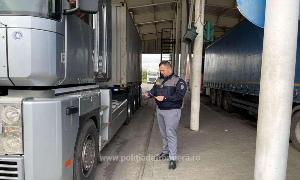 Ucrainean prins în PTF Siret cu acte false ale tirului