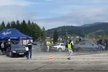 Bărbat în scaun cu rotile, aruncat câțiva metri de o mașină care participa la un concurs pe Aerodromul din Floreni