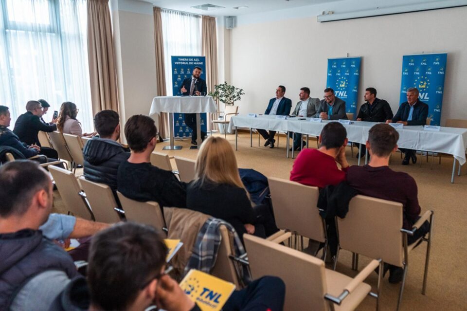Medicul Silviu Cătălin Tibeică a fost reales președintele Tineretului Național Liberal Rădăuți